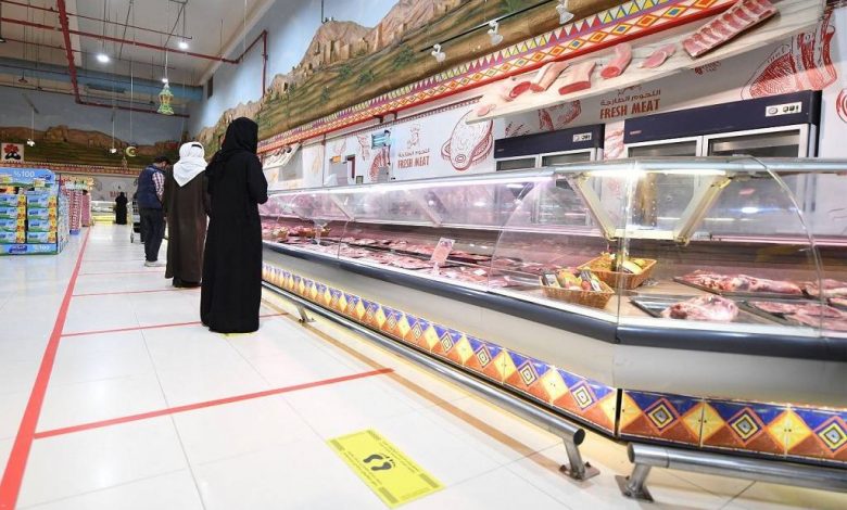 تراجع إنفاق المستهلكين عبر نقاط البيع في السعودية
