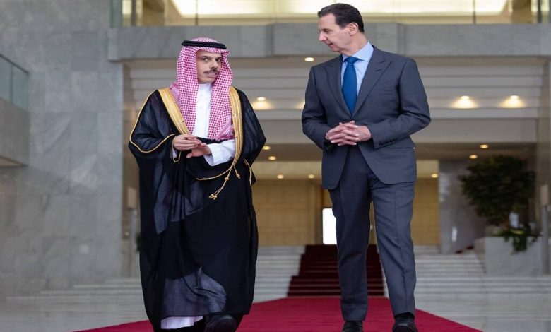 وزير الخارجية السعودي يناقش الأزمة السورية مع الأسد