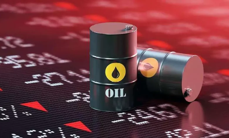 سعر النفط الخام في طريقه لـ تسجيل اول خسارة سنوية منذ 2020