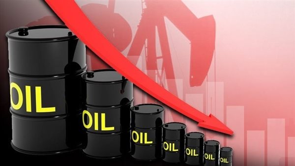 تراجع سعر النفط الخام بعد ذروة أسبوعين